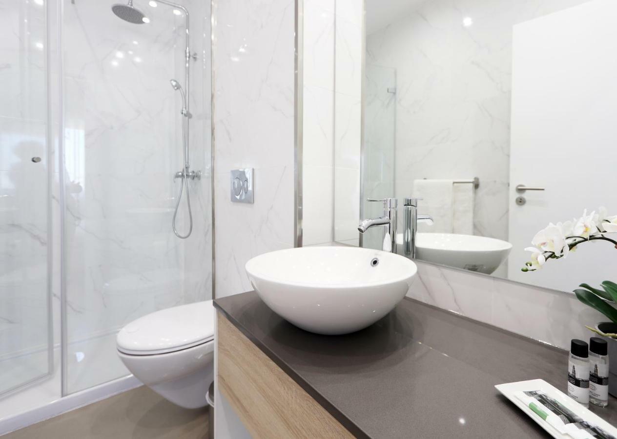 Апартаменты Hm - Living Batalha Square 1 Порту Экстерьер фото