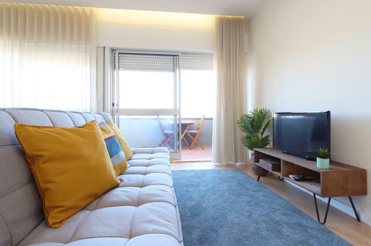 Апартаменты Hm - Living Batalha Square 1 Порту Экстерьер фото